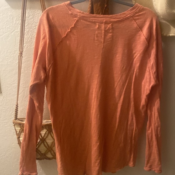 NWT Free People We The Free Arden Tee coral color - Picture 3 of 3
